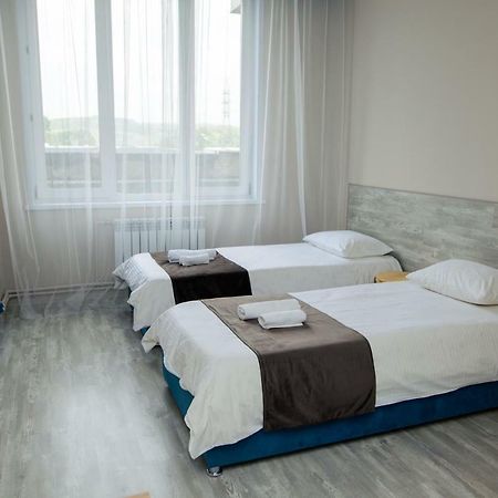 נובוקוזנצק 7 Rooms Hotel מראה חיצוני תמונה