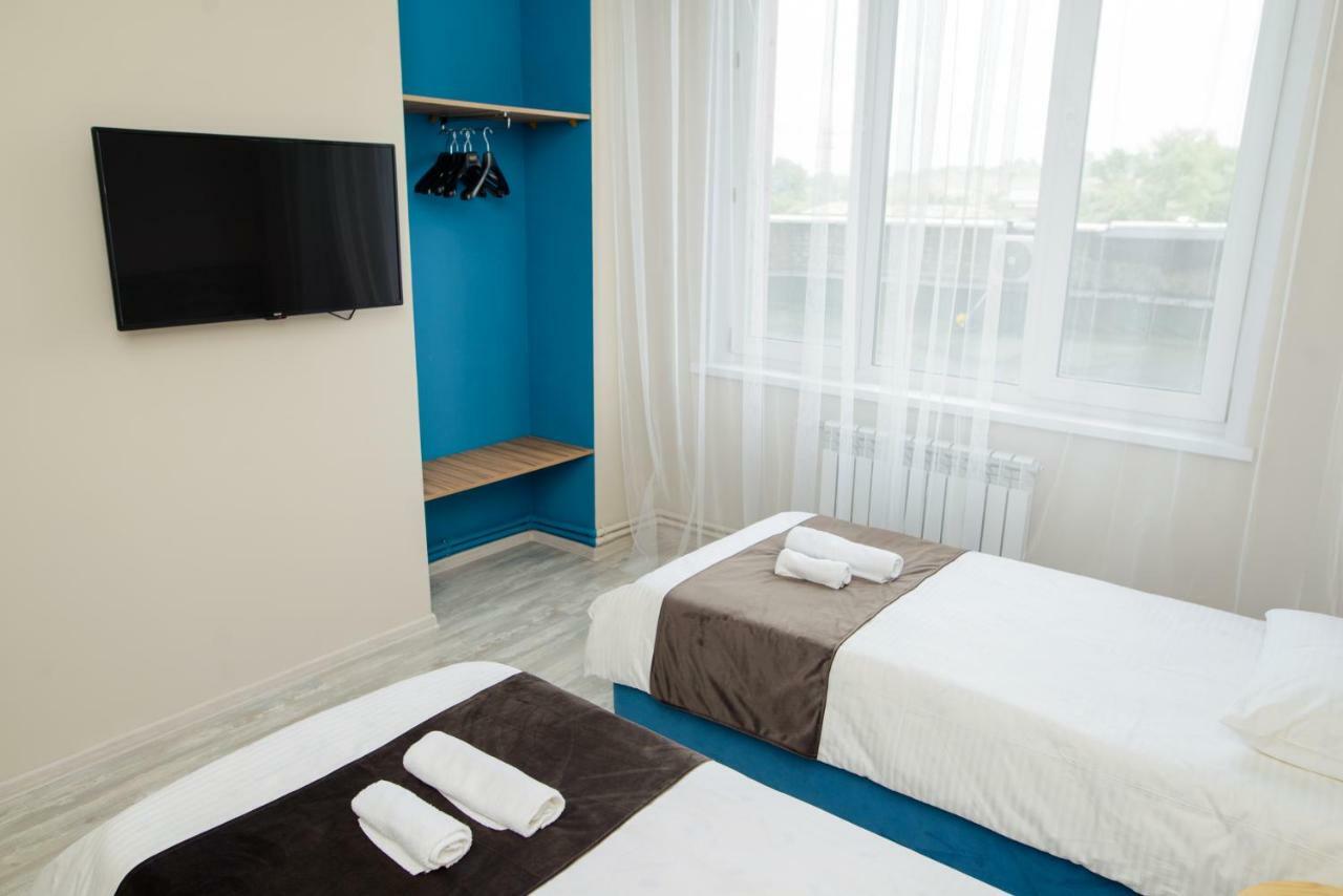 נובוקוזנצק 7 Rooms Hotel מראה חיצוני תמונה