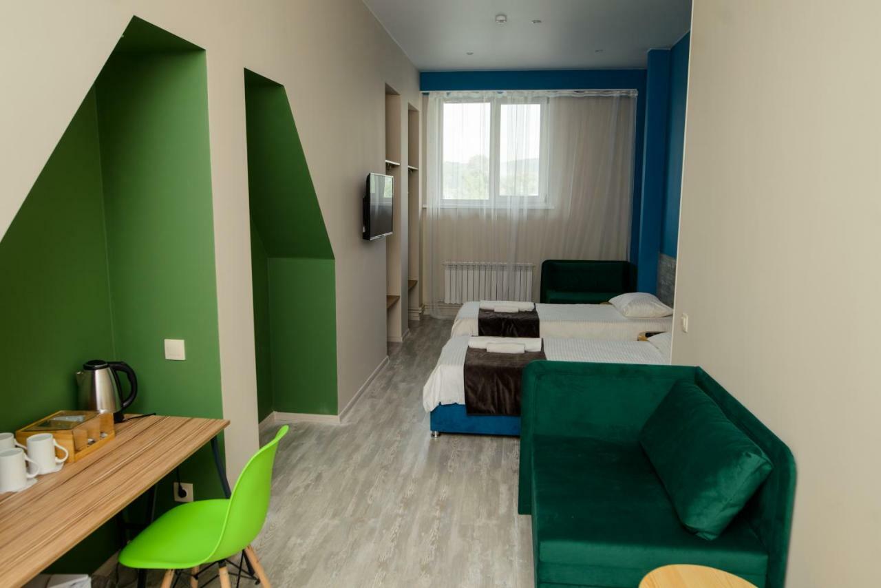 נובוקוזנצק 7 Rooms Hotel מראה חיצוני תמונה